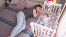 Cargar imagen en el visor de la galería, Cuna Colecho 4 en 1 Modelo Destellos para dormir cerquita del bebé, segura y hecha en México