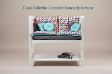 Cargar imagen en el visor de la galería, Cuna Colecho 4 en 1 Modelo Destellos convertida en banca de lectura, funcional y resistente, diseñada para acompañar al niño durante su crecimiento. Mueble evolutivo hecho en México con materiales seguros y duraderos.